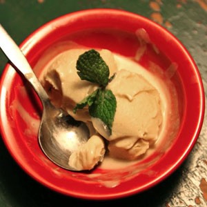 7-apple-cinnamon-ice-cream-300x300