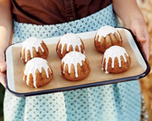 54ea64ebe3ec2_-_apple-desserts-cardamom-cakes-0610-n2itbz-lg